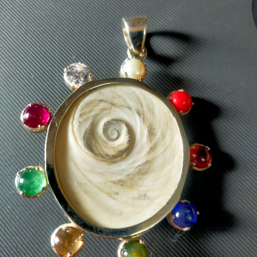 Nav Grahe Gomti Chakra